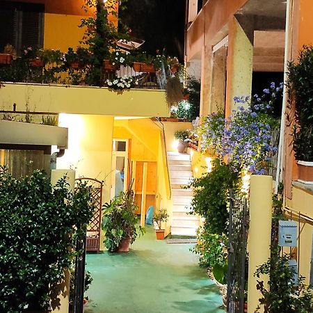 Elisa E Carla House Beautiful Apartments On The Cassia 로마 외부 사진